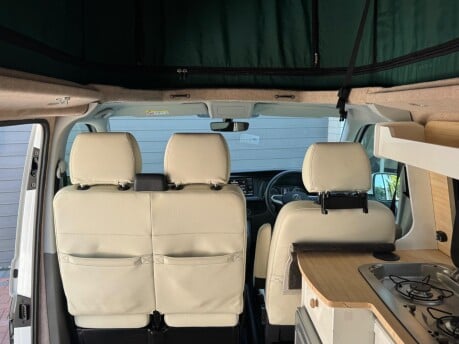 Volkswagen Transporter T28 TDI P/V HIGHLINE 22
