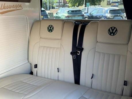 Volkswagen Transporter T28 TDI P/V HIGHLINE 24