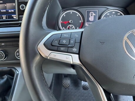 Volkswagen Transporter T28 TDI P/V HIGHLINE 41