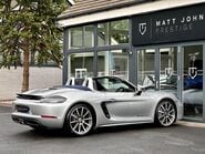 Porsche 718 BOXSTER PDK 2