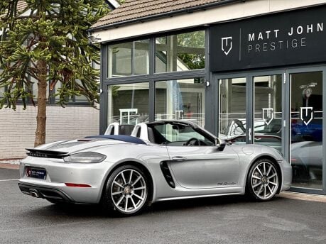 Porsche 718 BOXSTER PDK 2