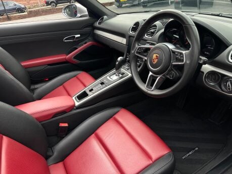 Porsche 718 BOXSTER PDK 27