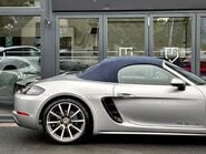 Porsche 718 BOXSTER PDK 32