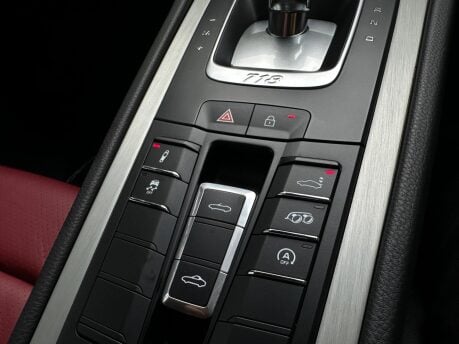 Porsche 718 BOXSTER PDK 60