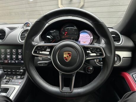 Porsche 718 BOXSTER PDK 9