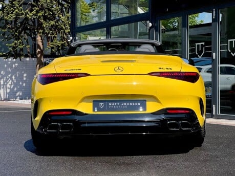 Mercedes-Benz SL Series AMG SL 63 4MATICPLUS PERFORMANCE 26