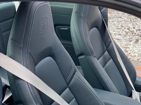Porsche 911 CARRERA PDK 5