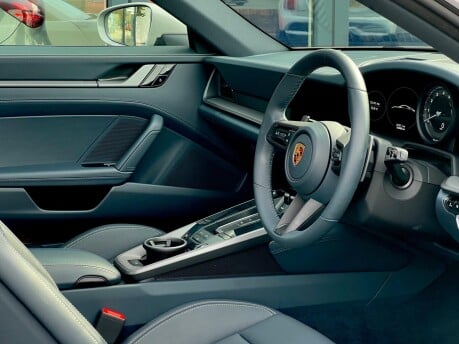 Porsche 911 CARRERA PDK 40