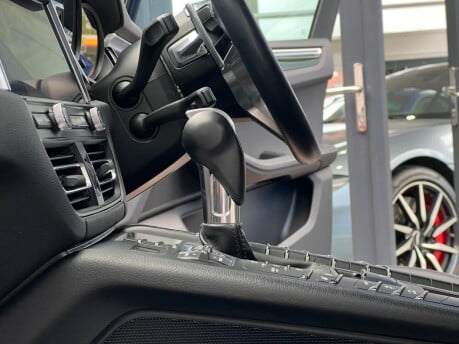 Porsche Macan S PDK 14