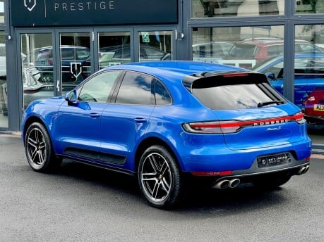 Porsche Macan S PDK 17