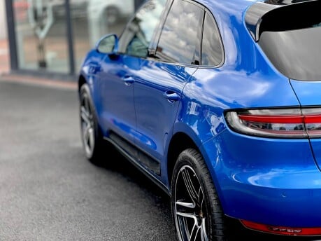 Porsche Macan S PDK 21