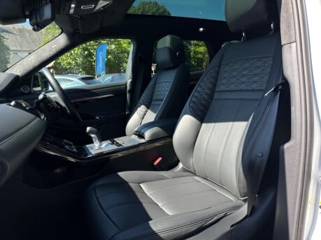 Land Rover Range Rover Evoque AUTOBIOGRAPHY PHEV 9