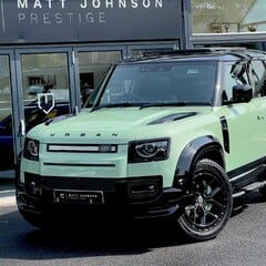 Land Rover Defender 75TH LIMITED EDITION 1