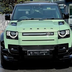 Land Rover Defender 75TH LIMITED EDITION 4