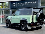 Land Rover Defender 75TH LIMITED EDITION 8