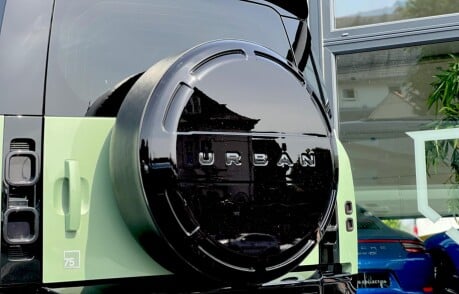 Land Rover Defender 75TH LIMITED EDITION 20