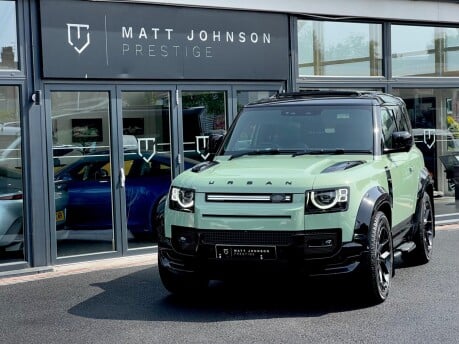 Land Rover Defender 75TH LIMITED EDITION 31