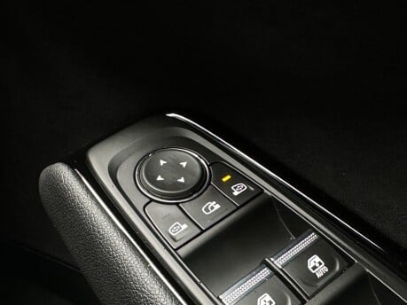 Renault Austral 1.2 E-TECH iconic esprit Alpine Auto Euro 6 (s/s) 5dr 43