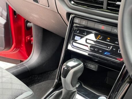 Volkswagen T-Roc R-LINE TSI DSG 8