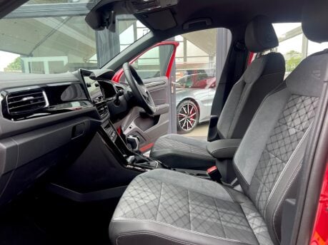 Volkswagen T-Roc R-LINE TSI DSG 19