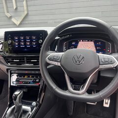 Volkswagen T-Roc R-LINE TSI DSG 2