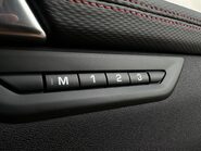 Land Rover Discovery Sport R-DYNAMIC SE 21