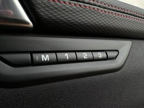 Land Rover Discovery Sport R-DYNAMIC SE 21