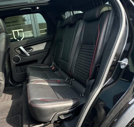 Land Rover Discovery Sport R-DYNAMIC SE 30