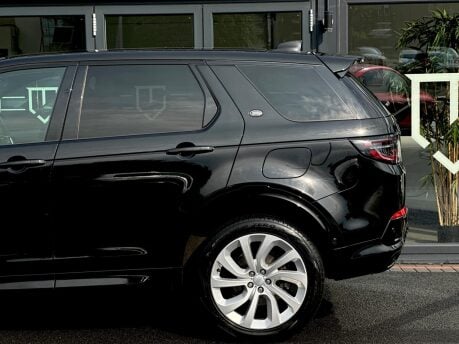Land Rover Discovery Sport R-DYNAMIC SE 25