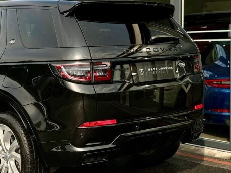 Land Rover Discovery Sport R-DYNAMIC SE 31