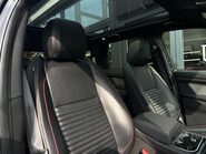 Land Rover Discovery Sport R-DYNAMIC SE 33