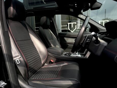 Land Rover Discovery Sport R-DYNAMIC SE 35
