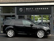 Land Rover Discovery Sport R-DYNAMIC SE 9