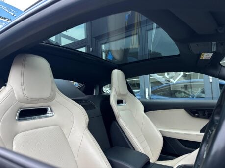 Jaguar F-Type V6 R-DYNAMIC AWD 3