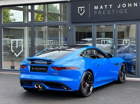Jaguar F-Type V6 R-DYNAMIC AWD 5