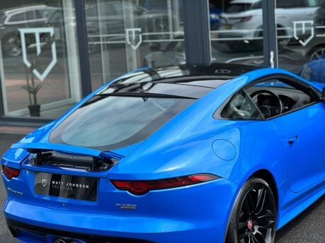 Jaguar F-Type V6 R-DYNAMIC AWD 6