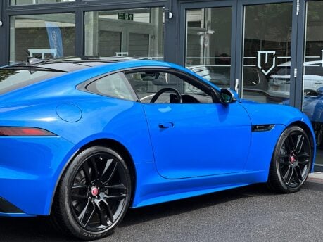 Jaguar F-Type V6 R-DYNAMIC AWD 10
