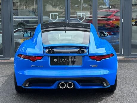 Jaguar F-Type V6 R-DYNAMIC AWD 13