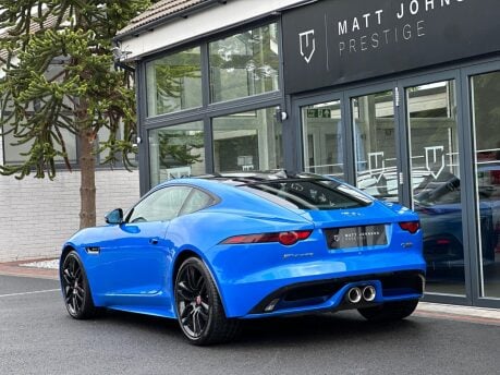 Jaguar F-Type V6 R-DYNAMIC AWD 19