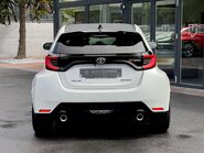 Toyota Yaris GR-Y CIRCUIT 10