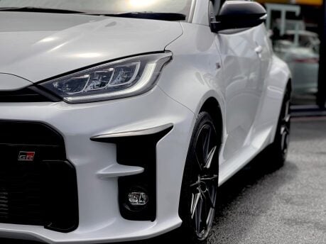 Toyota Yaris GR-Y CIRCUIT 20