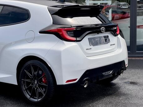 Toyota Yaris GR-Y CIRCUIT 26