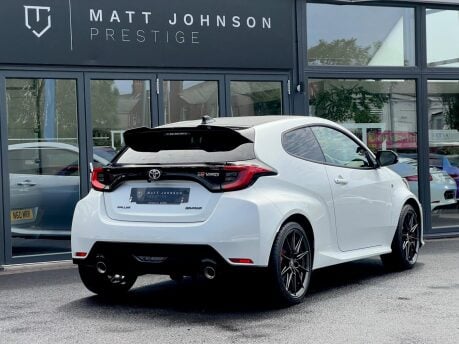Toyota Yaris GR-Y CIRCUIT 27