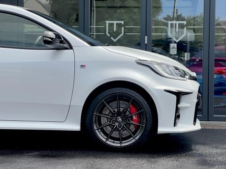 Toyota Yaris GR-Y CIRCUIT 35