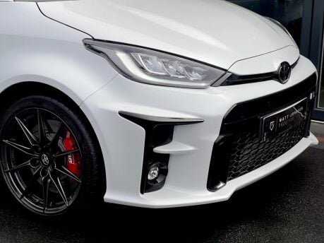 Toyota Yaris GR-Y CIRCUIT 38