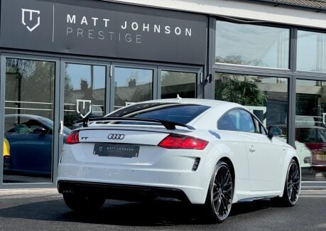 Audi TT TFSI S LINE BLACK EDITION 21