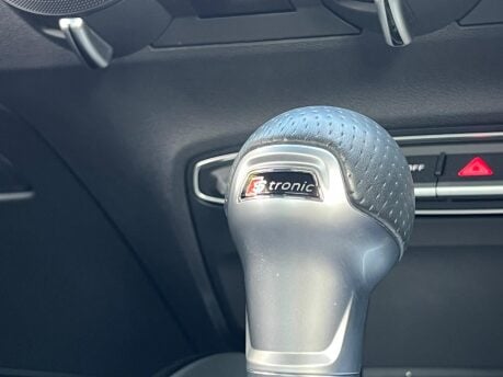 Audi TT TFSI S LINE BLACK EDITION 7