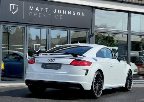 Audi TT TFSI S LINE BLACK EDITION 21