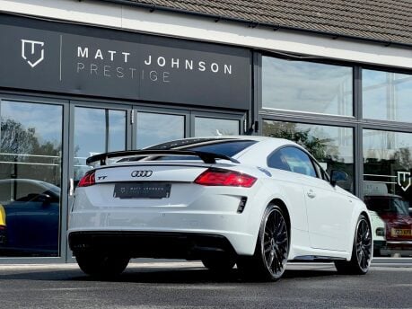 Audi TT TFSI S LINE BLACK EDITION 10