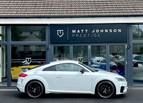 Audi TT TFSI S LINE BLACK EDITION 4